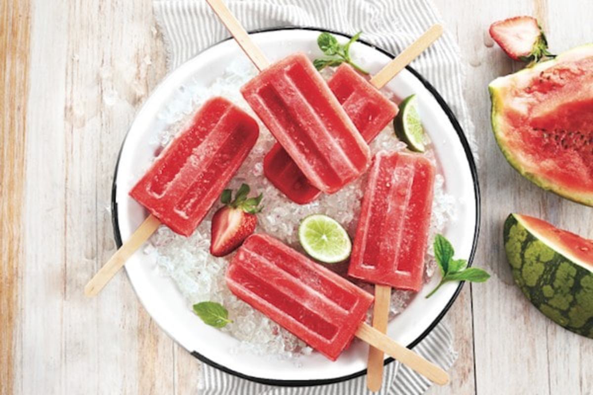 طرز تهیه بستنی یخی میوه‌ای