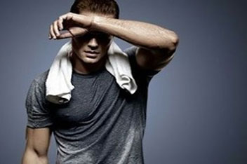 هشدار برای کسانی که زیاد عرق می‌کنند