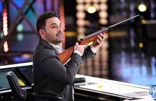 حرکت غیرمنتظره «احسان علیخانی» در «عصر جدید» + فیلم