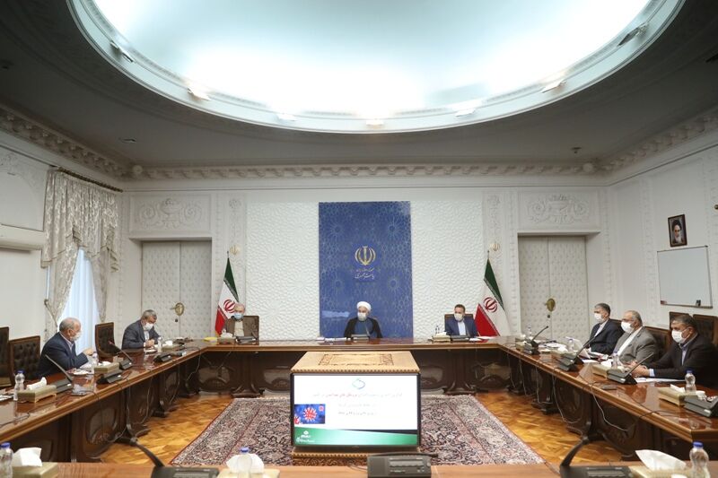 روحانی: راه حل اصلی مقابله با کرونا، رعایت دستورالعمل‌ها و مراقبت‌های بهداشتی است