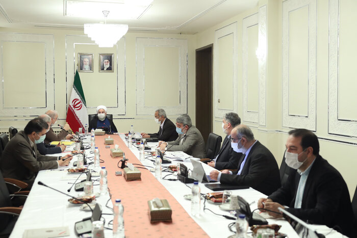 مداخله فوری از طریق اعمال محدودیت های شدید برای ۲ هفته در مناطق قرمز موثر است