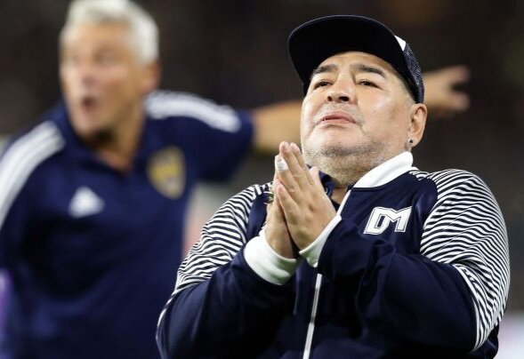 مارادونا، اسطوره فوتبال آرژانتین درگذشت