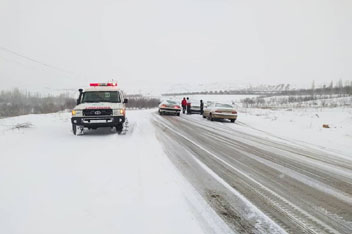 بارش برف و کولاک در اکثر مناطق کشور / دمای هوا به زیر ۱۰ درجه رسید