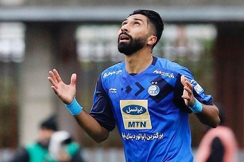 فرشید باقری، اخراجی استقلالی ها با ظاهر جدید برگشت