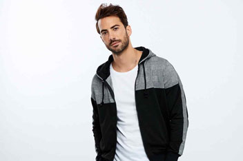 پیراهن های رسمی جای خود را به لباس های راحتی می دهند