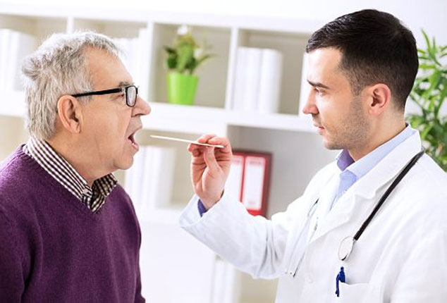 سفید شدن زبان نشانه کدام بیماری هاست؟