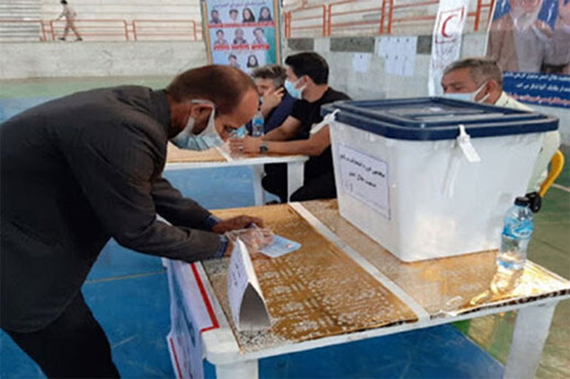 مردم در شعب اخذ رای از ۲ ماسک استفاده کنند