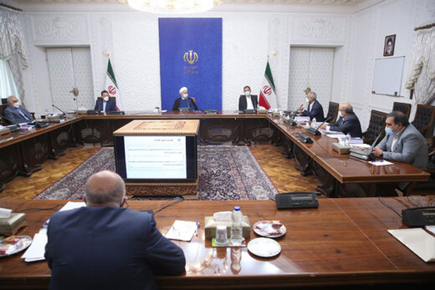 روحانی: در سفرهای استانی وعده های غیرعملی ندادیم / ضربه آمریکا به درآمد ارزی کشور را خنثی کردیم