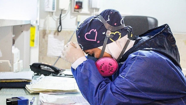 فرسایش کادر درمان، نتیجه عادی انگاری همه گیری کرونا