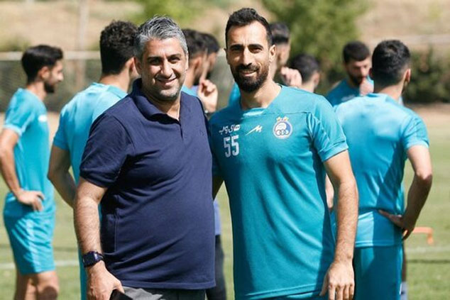 مهاجم ۳۴ ساله در خط حمله استقلال