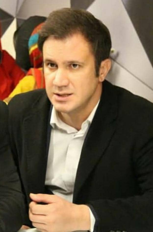 عباس شوکتی مسئول کمیته اصناف مرکز خدمات ایرانیان خارج از کشور شد