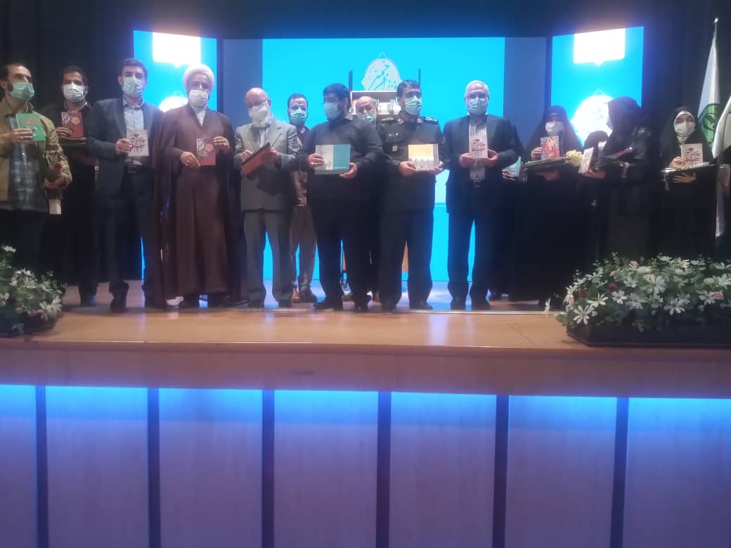 سیزده جلد از آثار روایت‌ فتح رونمایی گردید