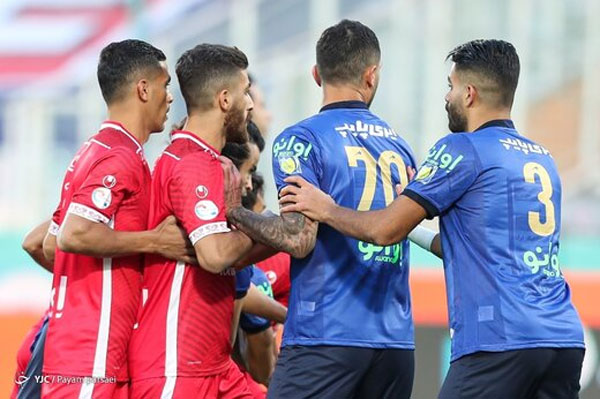 جلسه فوری برای نجات سرخابی‌ها از حذف