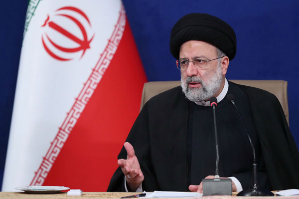 سفرهای استانی دولت موقتاً متوقف شد / بازی ایران و امارات بدون تماشاگر