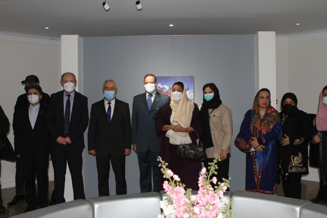 نمایشگاه عکس "تاجیکستان: روایت عشق به زندگی، انسان و کوهستان"