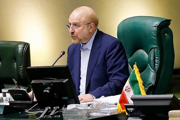 هشدار رهبری به نمایندگان مجلس درباره بانک‌ها