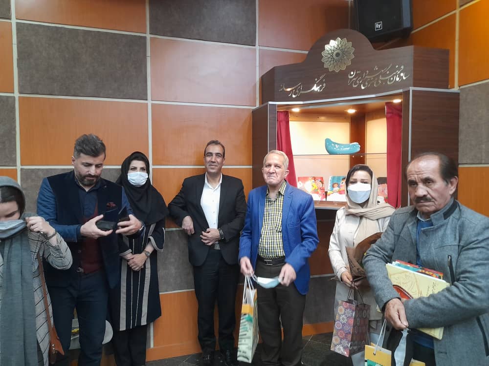 رونمایی از «قصه‌های من و عروسکام» جدیدترین اثر نسیم عرب‌امیری