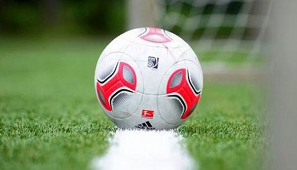 هفته بیستم لیگ برتر فوتبال/ اختلاف استقلال و پرسپولیس بیشتر می‌شود؟