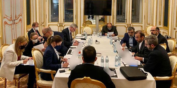 مذاکرات در وین ادامه دارد/ انتشار عکس یادگاری برخی هیات‌ها به معنای اتمام مذاکرات نیست