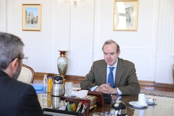 توئیت عجیب مورا پس از ترک تهران