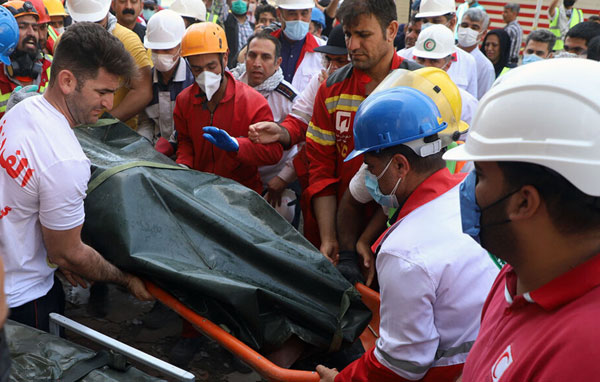 نهمین روز حادثه متروپل/ جان باختن ۳۴ نفر و درخواست بررسی قصور استاندار سابق خوزستان