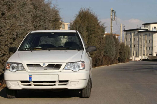 رونمایی از آپشن مخفی پراید؛ خم نشدن کاپوت حین استفاده شتر!