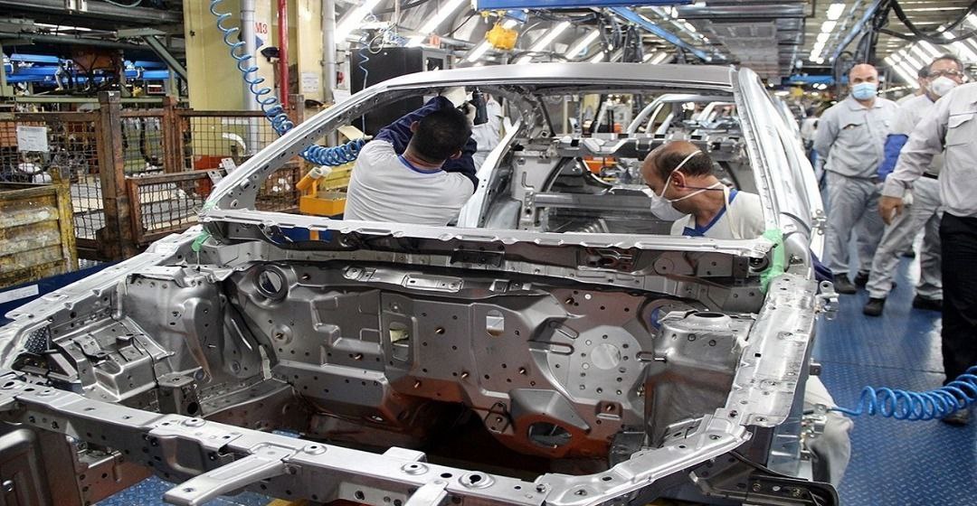 وزارت صمت نباید برای خودروسازان تصمیم بگیرد