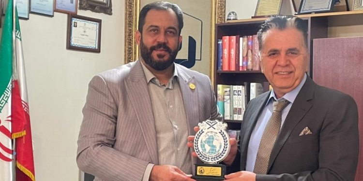 دیدار استاد ابراهیم صنوبر مدیرعامل موسسه بین المللی سفیران صلح و دبیرکل جایزه صلح اسلامی با دکتر کریم خسرویان