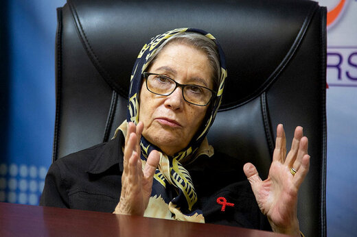 مینو محرز: کنکور در استادیوم آزادی برگزار شود