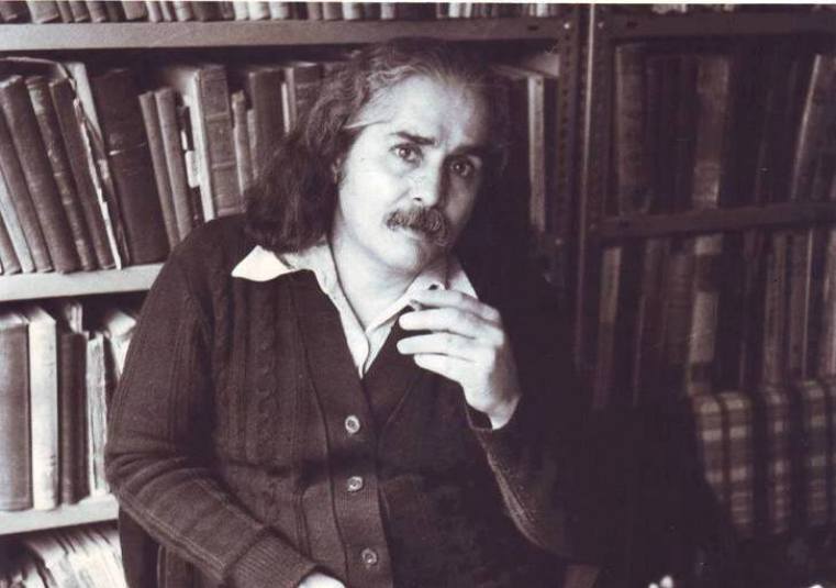 شاعر پرآوازه، اخوان ثالث