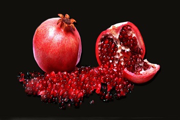 زیباترین شعر‌ها برای شب یلدا ۹۹