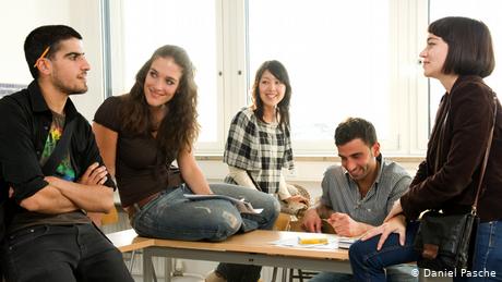 آموزش آلمانی  Chapter 11 - Vot another of these rooms ! ) Deutsche welle)