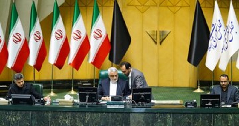 آیین نامه مجلس درباره هیات رئیسه سنی چه می گوید؟