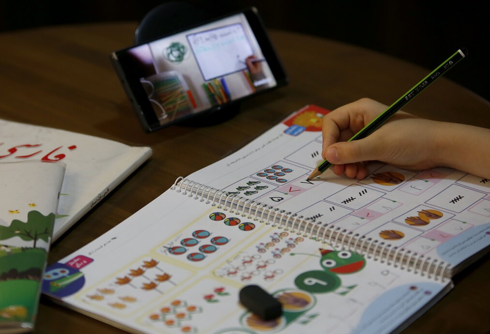 مدارس ابتدایی تهران چهارشنبه غیرحضوری است؛ اجرای طرح زوج و فرد از درب منزل