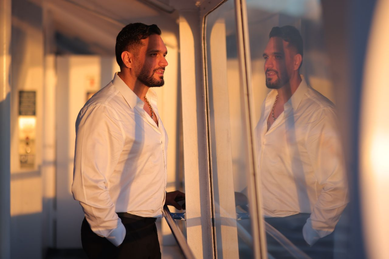 مهندس احمد ایوبی ‌پور - کارآفرینی با تعهد فراتر از تجارت