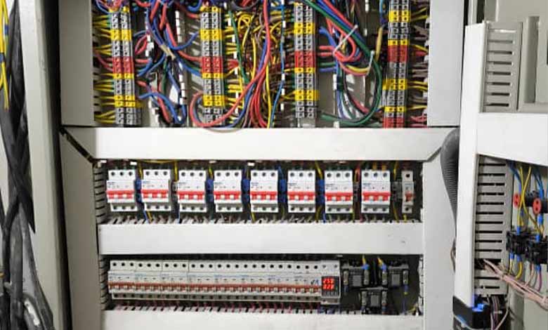 خدمات برقکاری ساختمان با بهترین برقکاران حرفه‌ ای