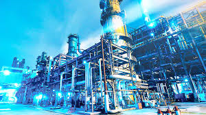 مواد شیمیایی در صنعت نفت و گاز: نقش کاتالیزورها، حلال‌ها و افزودنی‌ها