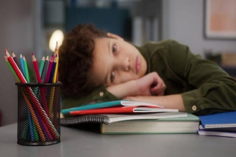 ۱۲ نکته برتر برای مطالعه کودکان دیرآموز