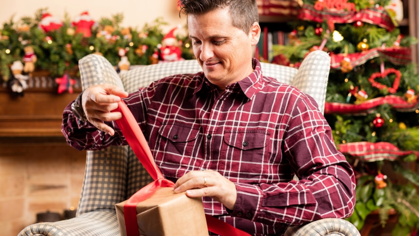 کادو روز مرد چی بخریم؟ بهترین هدایای روز مرد چه هستند؟