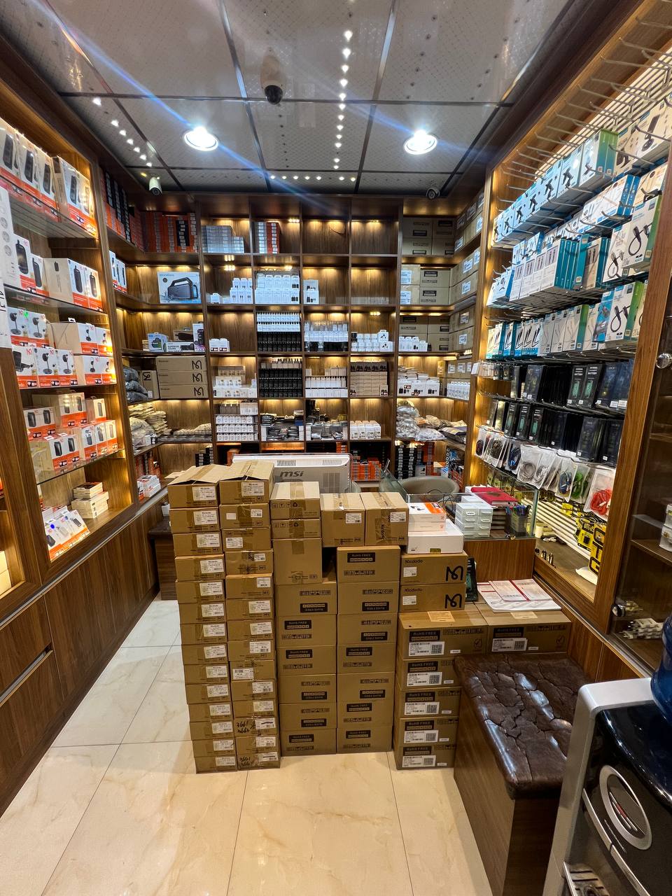 جانبی مال فروشگاه لوازم جانبی موبایل عمده وتک