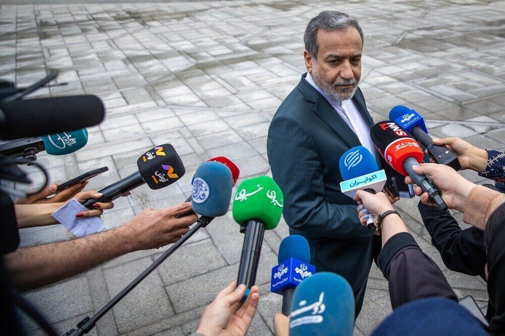 عراقچی: پرونده مذاکرات غیرمستقیم همچنان باز است