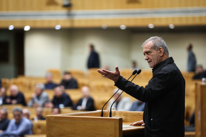 قدم اول انتخاب کابینه وفاق ملی است / مملکت با یک دسته و جناح اداره نمی شود