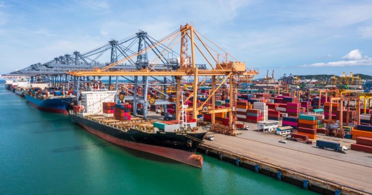 مدارک و مجوزهای لازم برای واردات کالا به ایران